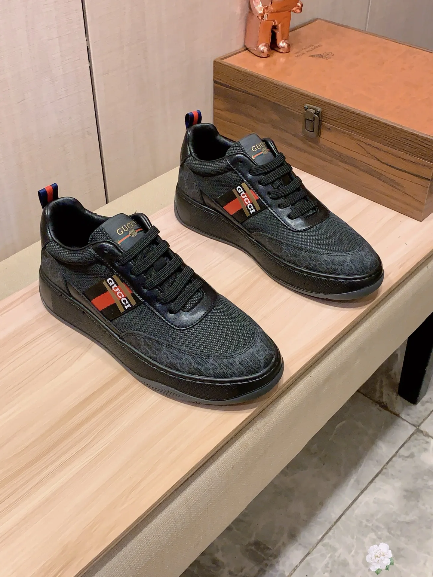 Men's Men's Shoes💰442💰💰🎩🎩[Lightning][Lightning] "Gucci*" The latest and most popular casual shoes, top brand [seduce] luxury~purchase, top~quality. [Strong] The upper is made of imported breathable cowhide with material ➕ breathable sheepskin lining (•) and fine workmanship. The original stylish and stylish soft rubber wear-resistant and non-slip outsole is light and comfortable on the feet. The real thing looks better when photographed in person. No. 143: Code: 38-44, 45 can be customized, 4️⃣ colors are available
